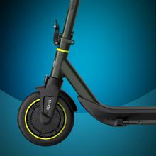 Bongo M40 XL Connected Patinete eléctrico de 700 W con una autonomía de  hasta 40 km, sistema doble de frenado mediante disco de freno de alta precisión y e-ABS con frenada regenerativa y sistema de conducción adaptativa S-Driving System. Certificado para cumplir con los requisitos de la normativa española de circulación.