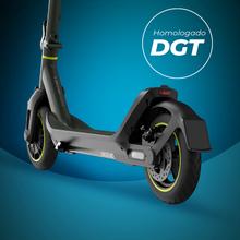 Bongo M40 XL Connected Patinete eléctrico de 700 W con una autonomía de  hasta 40 km, sistema doble de frenado mediante disco de freno de alta precisión y e-ABS con frenada regenerativa y sistema de conducción adaptativa S-Driving System. Certificado para cumplir con los requisitos de la normativa española de circulación.