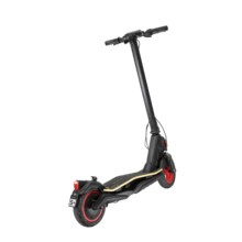 Bongo Serie S+ Max Unlimited Patinete eléctrico deportivo con ruedas tubeless de 10”, potencia máxima de 750 W y hasta 40 km de autonomía.