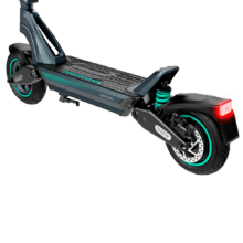 Bongo Serie Y65 Patinete eléctrico con motor de 1200 W (500 W nominal) y autonomía de 65 km. Ruedas de 10” y doble suspensión. Cumple con todos los requisitos de la nueva normativa española de circulación.