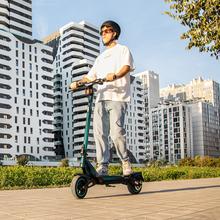 Bongo Serie Y65 Patinete eléctrico con motor de 1200 W (500 W nominal) y autonomía de 65 km. Ruedas de 10” y doble suspensión. Cumple con todos los requisitos de la nueva normativa española de circulación.