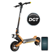 Bongo V70 Connected Patinete eléctrico de alta gama. Con 1500 W de potencia máxima, doble suspensión y una autonomía de hasta 70 km, este patinete está diseñado para ofrecerte una experiencia de conducción superior y cumplir con la normativa española de circulación. Conéctate fácilmente a tu smartphone mediante nuestra app dedicada.