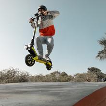 Bongo V55 2x2 Connected Patinete eléctrico con APP. Con una potencia combinada de 1600 W, doble suspensión, autonomía de hasta 55 km, Cumple con la normativa española de circulación