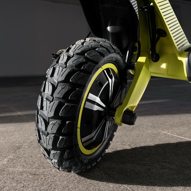 Bongo V55 2x2 Connected Patinete eléctrico con APP. Con una potencia combinada de 1600 W, doble suspensión, autonomía de hasta 55 km, Cumple con la normativa española de circulación