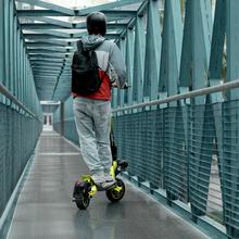 Bongo V55 2x2 Connected Patinete eléctrico con APP. Con una potencia combinada de 1600 W, doble suspensión, autonomía de hasta 55 km, Cumple con la normativa española de circulación