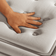 Flow HybridLuxe Fresh 6800 Matratze 14-lagige Hybridmatratze mit einer Höhe von 31 cm, Taschenfederkern und den Technologien SpringPlus, Fresh & SilkySoft+.