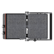 Rock'nGrill Blaze Neon 2200 W Elektrogrill mit einstellbarer Zeit und Temperatur, abnehmbaren Platten mit RockStone-Beschichtung, spülmaschinenfest und 180°-Öffnung.