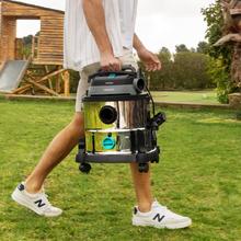 Conga Rockstar Wet & Dry Steel Max Aspirateur pour solides et liquides métalliques qui permet une plus grande durabilité et résistance avec une capacité de 20 L et une puissance de 1400 W pour des finitions parfaites.