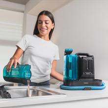 Conga Carpet&Spot Clean Liberty XL Aspirador de tapicerías con Potencia de 150W con batería y autonomía de 30 minutos. Dos depósitos, uno de agua limpia y otro de agua sucia. Pulverizador de agua y accesorio limpia ventanas.