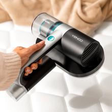 Conga 5000 Mattress Liberty Aspirateur à main pour matelas et tissus d’ameublement de 100 W de puissance. Cet aspirateur intègre une lumière ultraviolette UV-C qui élimine jusqu’à 99,9 % des allergènes. Technologie avec brosse motorisée qui aide à éliminer les acariens des matelas. Autonomie de 20 minutes.