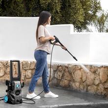 HydroBoost 1400 EasyGo Nettoyeur haute pression spécial pour la maison, le jardin ou la voiture. Puissant, efficace et facile à transporter. Puissance maximale de 1400 W. Débit maximal de 426 l/h. 105 bars de pression maximale admise. Pompe en aluminium. Rayon d'action 11 m.