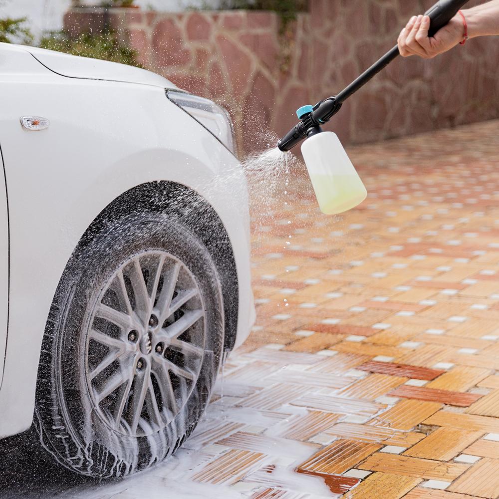 Cecotec HydroBoost 2400 AdvanceClean con botella de jabón para limpiar coche