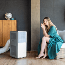 ForceClima 12650 Style Heating Condizionatore portatile di design da 12000 BTU con pompa di calore, utilizzabile tutto l'anno, con telecomando e touch control per un comfort totale.