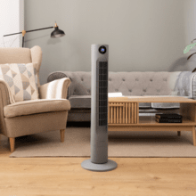 EnergySilence 360 Max Skyline Smart Ventilateur colonne de 36" et 60 W avec minuterie, contrôle tactile et à distance et écran numérique.