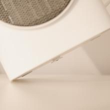 ReadyWarm 1570 Max Ceramic Smart White Chauffage de table en céramique de 1500 W, affichage numérique, thermostat réglable et 3 modes de fonctionnement.