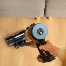 Conga Rockstar Deepclean Jalisco Aspirador escoba sin cables sin bolsa 3 en 1 con potencia 215 W. 12 kPa. 45 minutos de autonomía. Cepillo Jalisco. Depósito de 500 ml. Ciclón paralelo y cepillo Jalisco