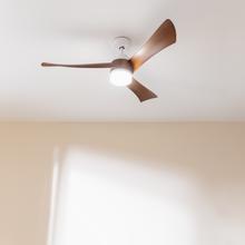 EnergySilence Aero 5280 DarkWood Ventilatore da soffitto, 40 W e 52” con motore DC, luce a LED da 18W, telecomando, timer e modalità winter-summer.