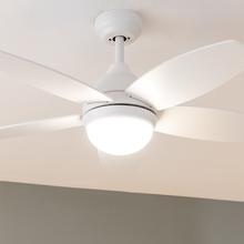 EnergySilence Aero 4200 WhiteWood Ventilateur de plafond de 53 W et 42" avec lampe LED de 15 W, 3 teintes sélectionnables, télécommande, minuterie sélectionnable, 3 vitesses et 5 pales.