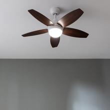 EnergySilence Aero 4200 White&DarkWood Ventilatore da soffitto da 53 W e 42" con luce LED da 15W, 3 tonalità selezionabili, telecomando, timer programmabile, 3 velocità e 5 pale.