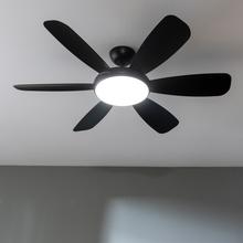 EnergySilence Aero 5200 Black Pro Ventilatore da soffitto da 36 W con motore DC e 52 pollici, luce LED, telecomando, timer, 6 pale e modalità inverno-estate.