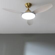 EnergySilence 4800 Light GoldWhite Ventilatore da soffitto da 35 W con motore DC e 48" con luce LED, telecomando, timer, 6 velocità e 3 pale.