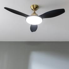 EnergySilence 4800 Light GoldBlack 48" Deckenventilator mit 36 W Gleichstrommotor, 36 W LED-Licht, Fernbedienung, Timer, 6 Geschwindigkeiten und 3 Flügeln.