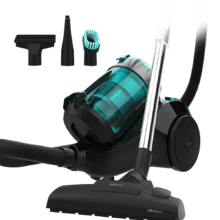 Aspirateur traîneau Conga Rockstar Multicyclonic Plus d'une puissance de 800 W. Multicyclonique sans sac. Capacité maximale du réservoir jusqu'à 2,5 L avec filtration haute efficacité et tube télescopique en métal. Il comprend des accessoires adaptés aux meubles et aux coins qui permettent de nettoyer les zones les plus difficiles. Avec accessoire spécial pour le rembourrage.