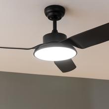 EnergySilence Aero 5200 Light Black Ventilatore da soffitto con motore DC da 30W, 43", luce LED da 22W, 3 tonalità, 3 pale, timer programmabile, modalità inverno/estate, 6 velocità.