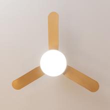 EnergySilence Aero 5200 Light WhiteWood Ventilatore da soffitto con motore DC da 40 W, 43", luce LED da 22W, 3 tonalità, 3 pale, timer programmabile, modalità inverno/estate, 6 velocità.