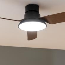 EnergySilence Aero 5200 Light DarkWood Ventilatore da soffitto con motore DC da 40W, 43", luce LED da 24W, 3 tonalità, 3 pale, timer programmabile, modalità inverno/estate, 6 velocità.