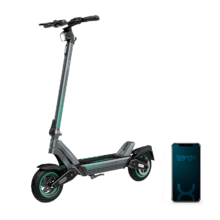 Bongo Y45 Connected Patinete eléctrico con potencia máxima de  750 W y doble suspensión que permite superar pendientes y desplazarse por cualquier superficie. Con autonomía de hasta 45 km. Cumple con todos los requisitos de la nueva normativa española de circulación.  Connexión con App movil.