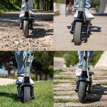 Bongo Y45 Connected Patinete eléctrico con potencia máxima de  750 W y doble suspensión que permite superar pendientes y desplazarse por cualquier superficie. Con autonomía de hasta 45 km. Cumple con todos los requisitos de la nueva normativa española de circulación.  Connexión con App movil.