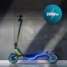 Bongo Doble Y85 2x2 XXL Connected Patinete eléctrico de doble motor con potencia máxima de 2100 W y doble suspensión que permite superar pendientes y desplazarse por cualquier superficie. Con autonomía de hasta 85 km. Cumple con todos los requisitos de la nueva normativa española de circulación. Conexión con App móvil.