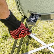DragonPack 6000 L Pack de accesorios para barbacoa kamado que incluye pinzas, cubierta protectora, recolector de cenizas, canasta para carbón y guantes.