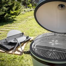 DragonPack 6600 M Pack de accesorios para barbacoa kamado que incluye pinzas, cubierta protectora, recolector de cenizas y expansor de parrilla.