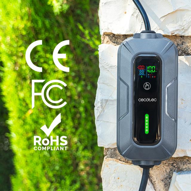 Caricabatterie portatile PIT&GO 3,5 kW Il caricabatteria portatile per auto elettrica consente di caricare la batteria di un'auto elettrica da una presa standard. È composto da un cavo di ricarica e da un adattatore che può essere collegato alla normale corrente elettrica.