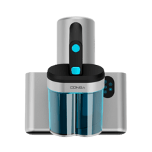 Conga Rockstar 4000 Mattress Aspirateur à main pour matelas et tapisseries avec 400 W de puissance et 13 kPa de pouvoir d’aspiration. Cet aspirateur intègre une lumière ultraviolette UV-C qui élimine jusqu’à 99,9 % des allergènes. Il dispose aussi d’une brosse motorisée qui aide à éliminer les acariens des matelas et d’une technologie d’air chaude qui désinfecte. Double réservoir