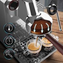 Baristeo Intima Extracción perfecta y crema densa: máquina con bomba italiana de 15 bares, control PID, vaporizador orientable, y sistema Thermoblock para cafés equilibrados y irresistibles en cada taza.