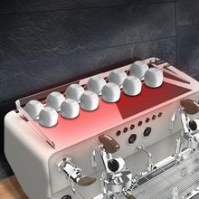 Baristeo Gastro Cafetera profesional con sistema E-61, pre-infusión ajustable en dos fases, bomba de 9 bares y control PID para extraer todo el sabor, aroma y crema en cada taza.