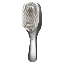 HairCare Revitalize Aluminum Spazzola per capelli con 5 tecnologie: vibrazione, ioni negativi, microcorrenti EMS, laser a bassa potenza (LLLT) e luce LED rossa e blu.  Sostituisce la spazzola tradizionale e aiuta a rigenerare le cuticole dei capelli.
