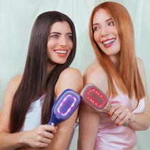 HairCare Revitalize Aluminum Spazzola per capelli con 5 tecnologie: vibrazione, ioni negativi, microcorrenti EMS, laser a bassa potenza (LLLT) e luce LED rossa e blu.  Sostituisce la spazzola tradizionale e aiuta a rigenerare le cuticole dei capelli.