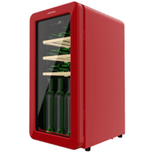 Cantina per vini Bolero GrandSommelier Origin 18 Hit Red dal design retrò rosso, Capacità per 18 bottiglie, Controllo elettronico della temperatura tramite display LED, Intervallo regolabile da 5 a 20ºC, Compressore integrato, Tecnologia NoFrost, Ripiani in legno, Luce interna, Ventilazione interna assistita da ventola, Dimensioni Altezza 74,3 cm, Larghezza 36,6 cm, Profondità 47,6 cm