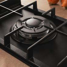 Bolero Squad G 1400F Glass Black Plaque de cuisson à gaz Cecotec Bolero Squad G 1400F Glass Black avec 1 foyer, 3,4 kW, Glass Black, grille en fonte, foyer WOK à triple anneau, allumage électronique, système de sécurité des valves, conversion au gaz butane.