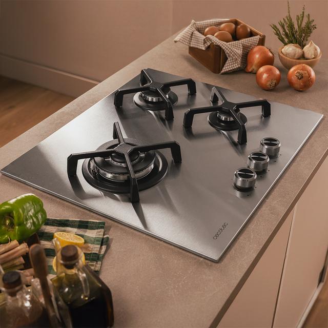Bolero Squad G 3400S Inox Plaque de cuisson à gaz Cecotec Bolero Squad G 3400S Inox - avec 3 foyers, 6,2 kW, acier inoxydable, grilles en fonte, foyer WOK à triple anneau, allumage électronique, système de sécurité des valves, conversion au gaz butane.