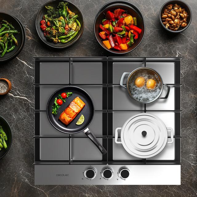 Bolero Squad G 3400F Inox Plaque de cuisson à gaz Cecotec Bolero Squad G 3400F Inox - avec 3 foyers, 6,2 kW, acier inoxydable, grilles en fonte, foyer WOK à triple anneau, allumage électronique, système de sécurité des valves, conversion au gaz butane.