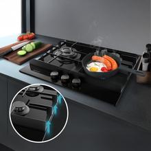 Bolero Squad G 3400F Glass Black Plaque de cuisson à gaz Cecotec Bolero Squad G 3400F Glass Black avec 3 foyers, 6,2 kW, Glass Black, grilles en fonte, foyer WOK à triple anneau, allumage électronique, système de sécurité des valves, conversion au gaz butane