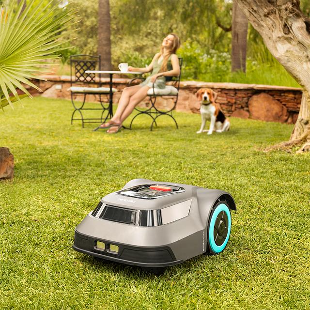 Conga GrassHopper 500 Map Connected Robot tosaerba Conga GrassHopper 800 Map Connected. Motore Digital Brushless. Taglio ordinato. Per superfici fino a 500 m2. Pendenza massima del 45%. Regolatore delle lame di taglio. Sensore per la pioggia. App Control.