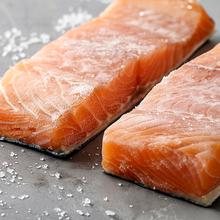 Bolero CoolMarket UF BI-D 222 GREY E Congelador 1 puerta integrable de puerta fija, 187x55,9cm, 222 Litros, Metal Cooling, Cavidad Interior gris prémium, Fast Freezing, modo Vacaciones y Clase Energética E,