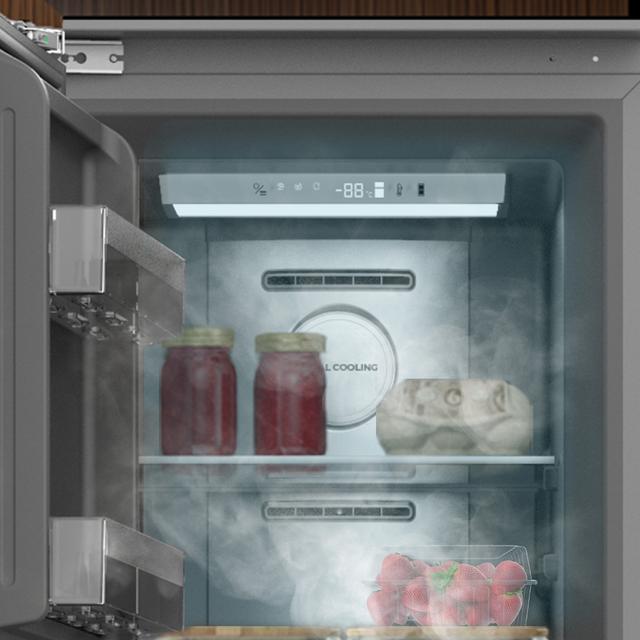 Bolero CoolMarket UF BI-D 222 GREY E Congelador 1 puerta integrable de puerta fija, 187x55,9cm, 222 Litros, Metal Cooling, Cavidad Interior gris prémium, Fast Freezing, modo Vacaciones y Clase Energética E,