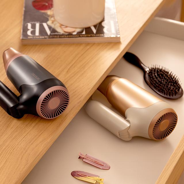 IoniCare Power&Go Heaven Champagne Secador de pelo DC plegable con tecnología iónica real y pro style que incluye boquilla de precisión, difusor y función de aire frío